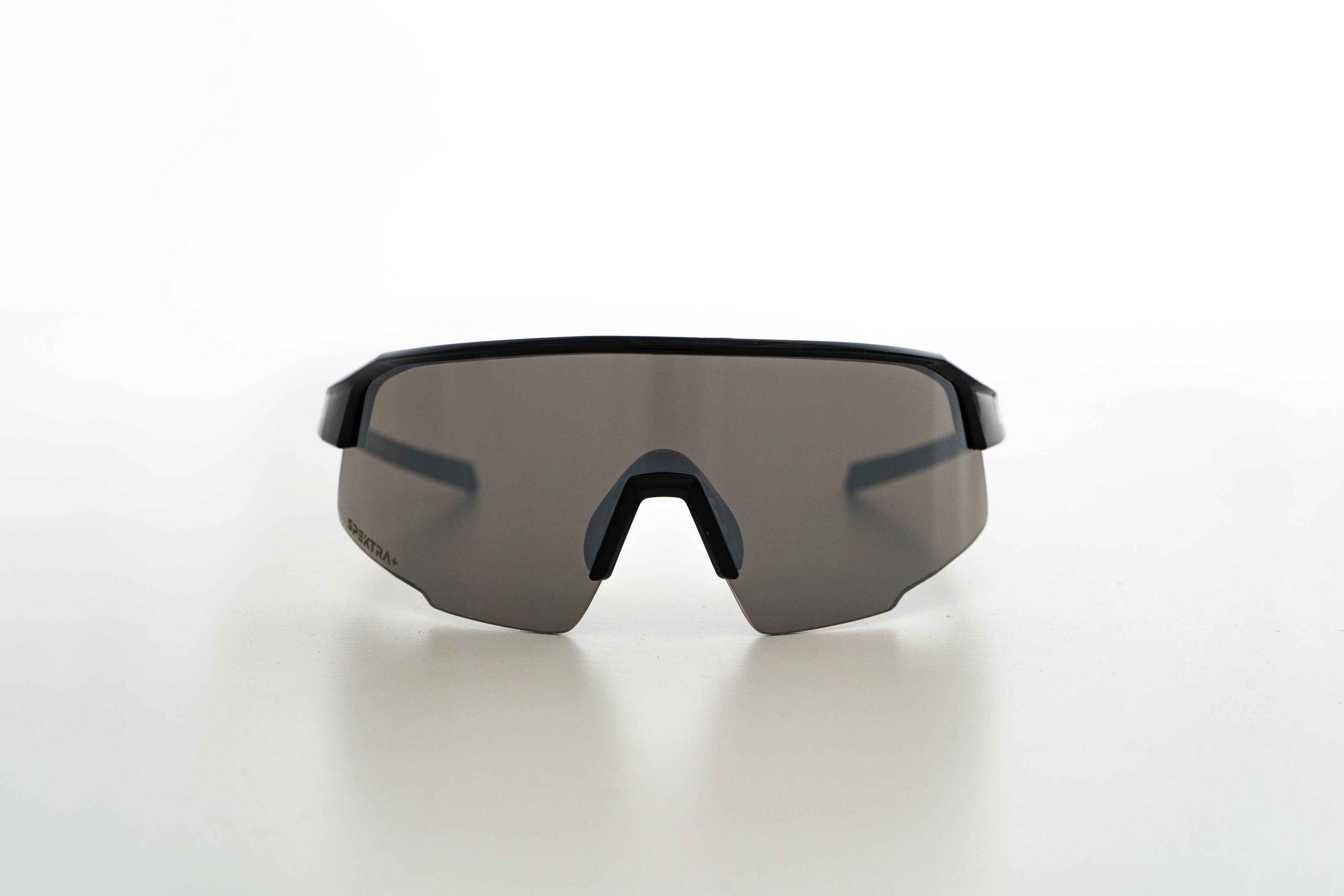 Modèle Summit lunette de soleil avec lentille noir et cadre noir